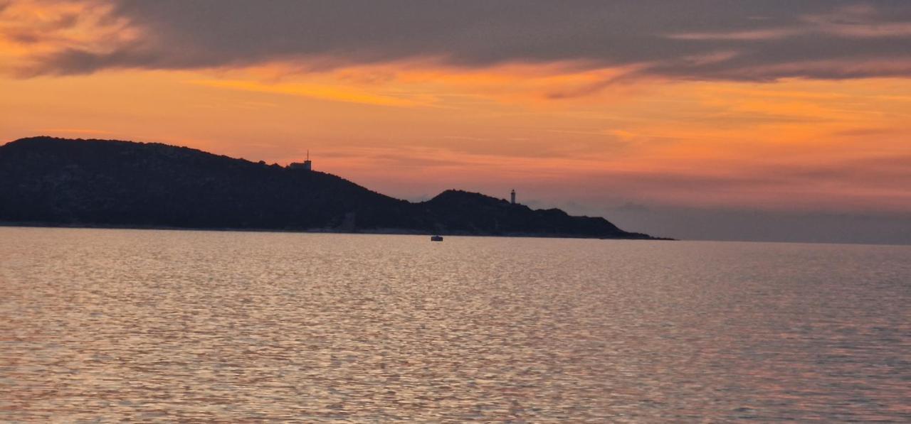 Casa Marine Du Soleil 60 Lägenhet Patrimonio Exteriör bild